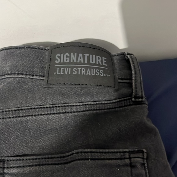 Levis jeans - Picture 3 of 4